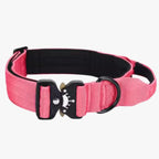 Collar tactico para perros color rosado con asa de control y argolla metalica para correa