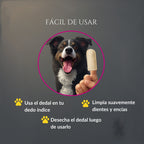 Infografía del modo de uso de Sonrisa de Palacio en perros: colocar el dedal en el dedo índice, limpiar suavemente dientes y encías, y desechar el dedal después